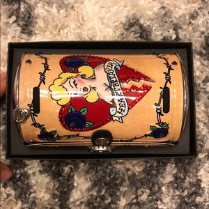 Little earth cyclone heartbreak metal bag